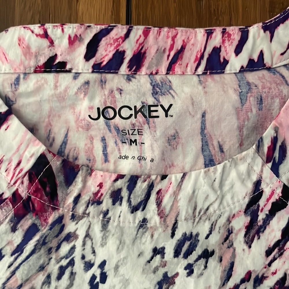 Scrub Top - Picture 2 of 3